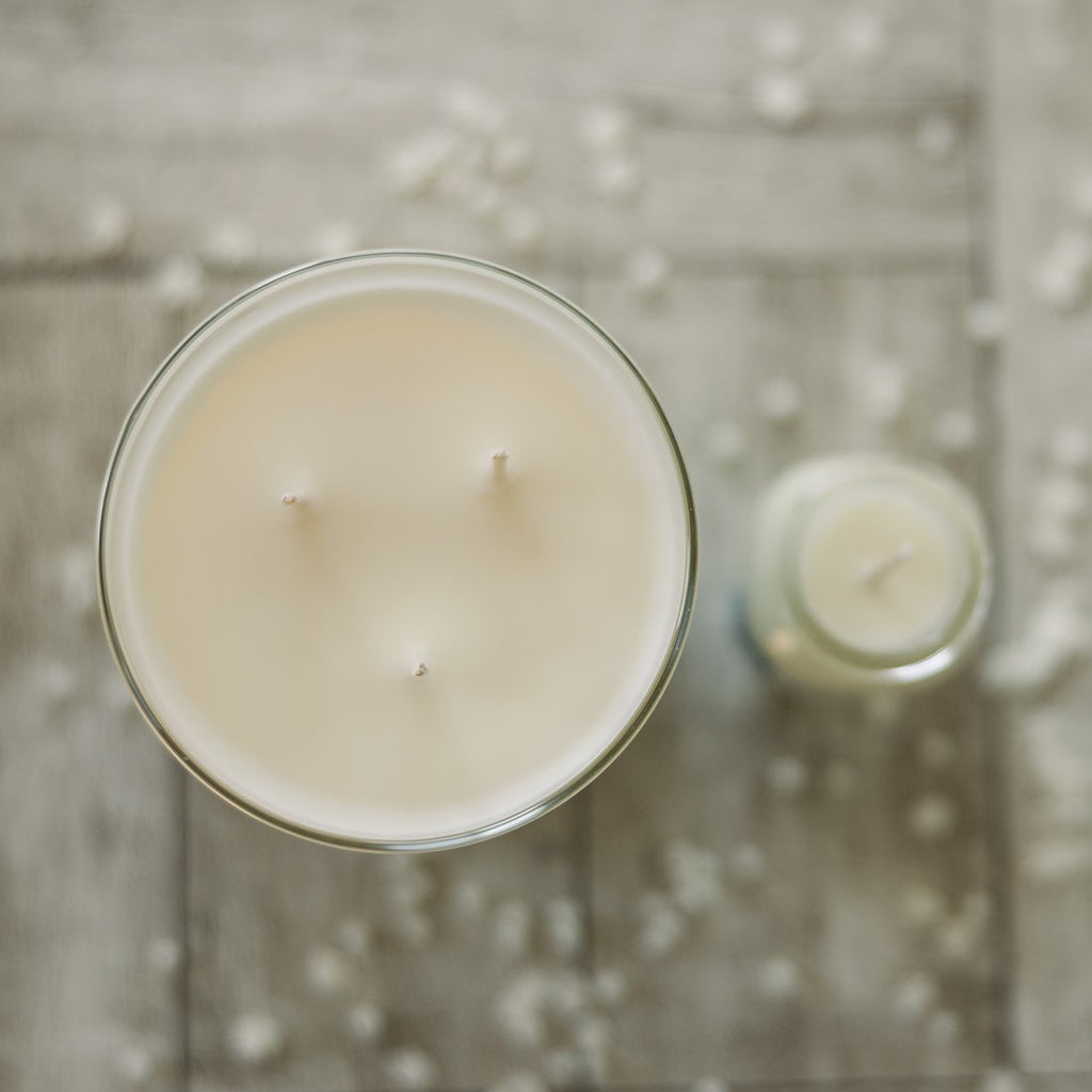 Winter Snowflake 20 oz 3-Wick Soy Candle